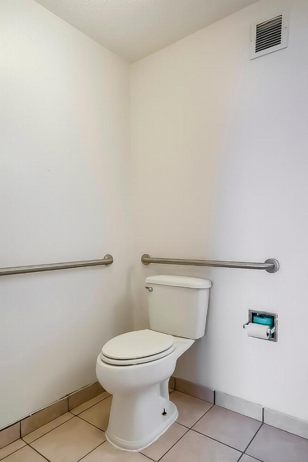 OYO Hotel Bossier City LA - Red River image 29